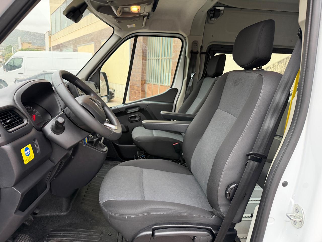 Renault Master T35 2.3 dCi 150 9 Posti Minibus