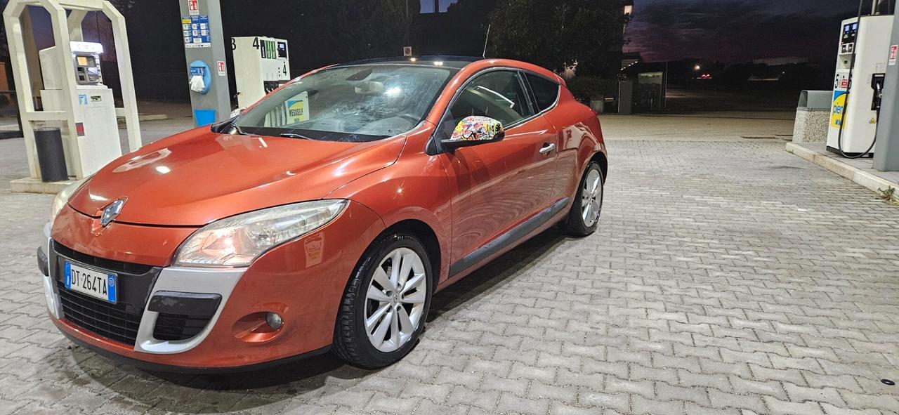 Renault Megane Mégane Coupé 1.5 dCi 110CV Luxe