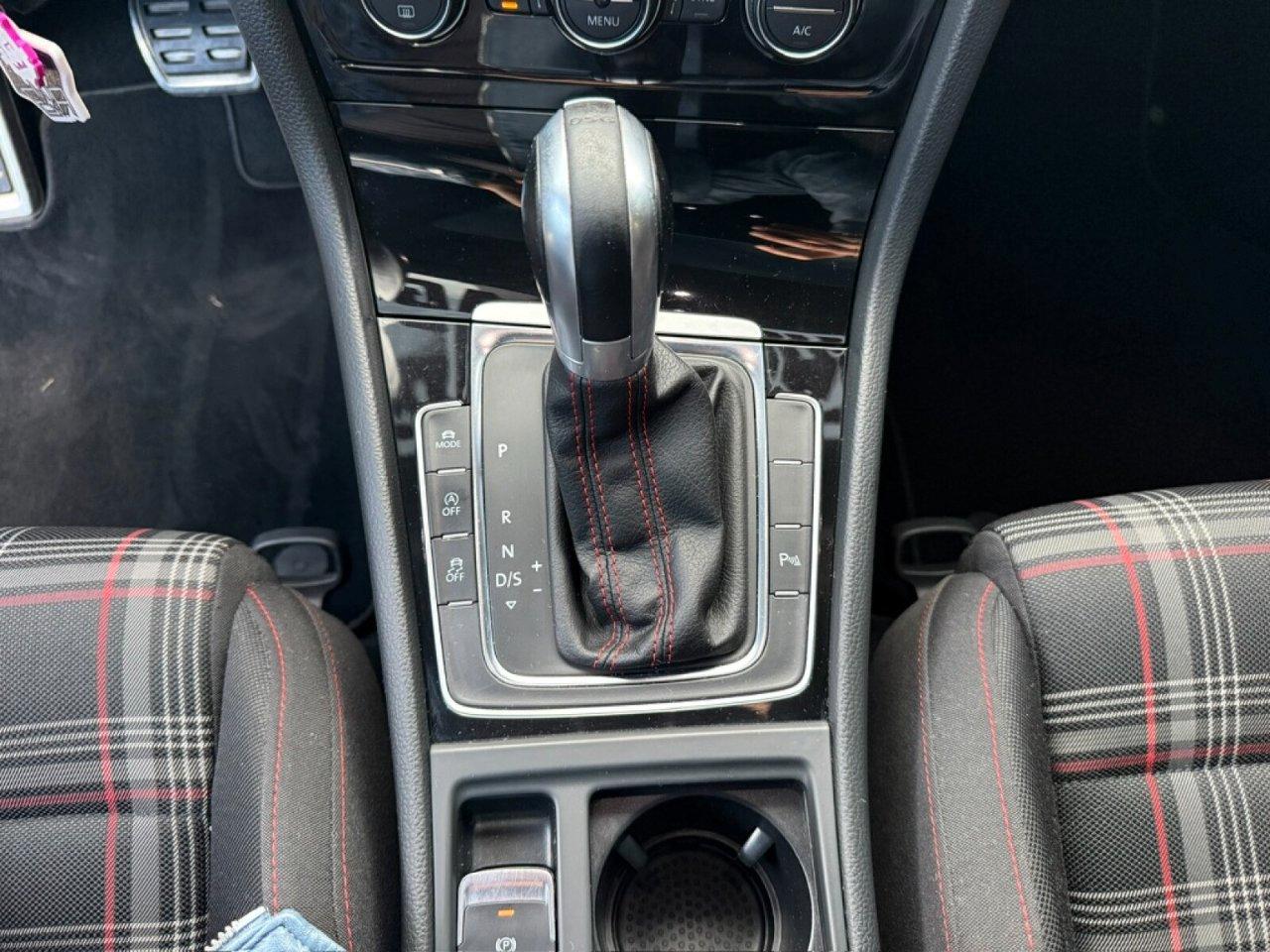 Volkswagen Golf GTI Golf GTI Performance 230cv dsg 5p