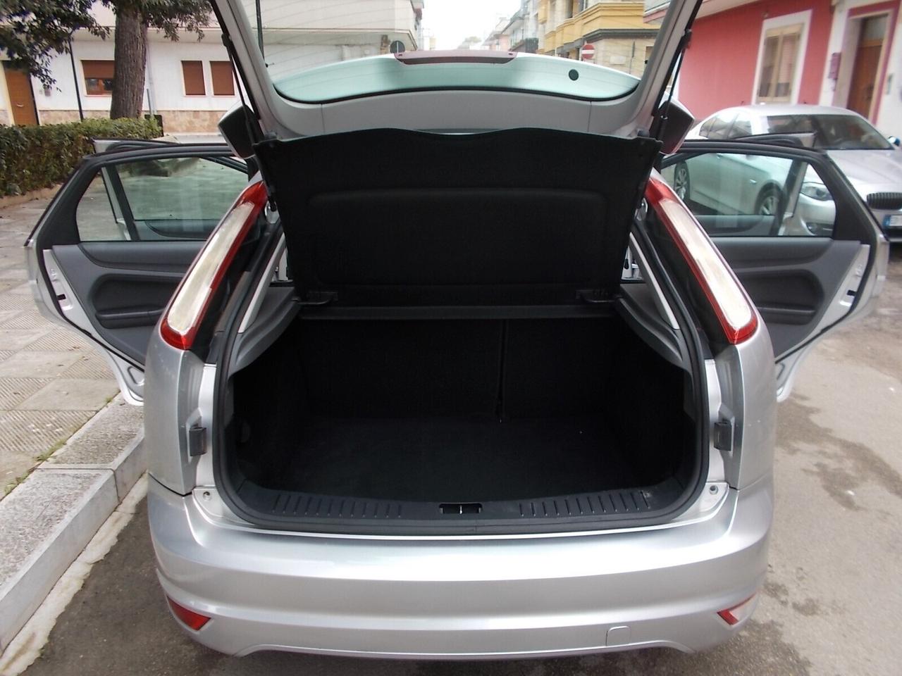 Ford Focus Berlina 1.6 TDCi 90cv 5 Porte