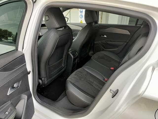 Peugeot 308 Plug-in Hybrid 225 e-EAT8 GT