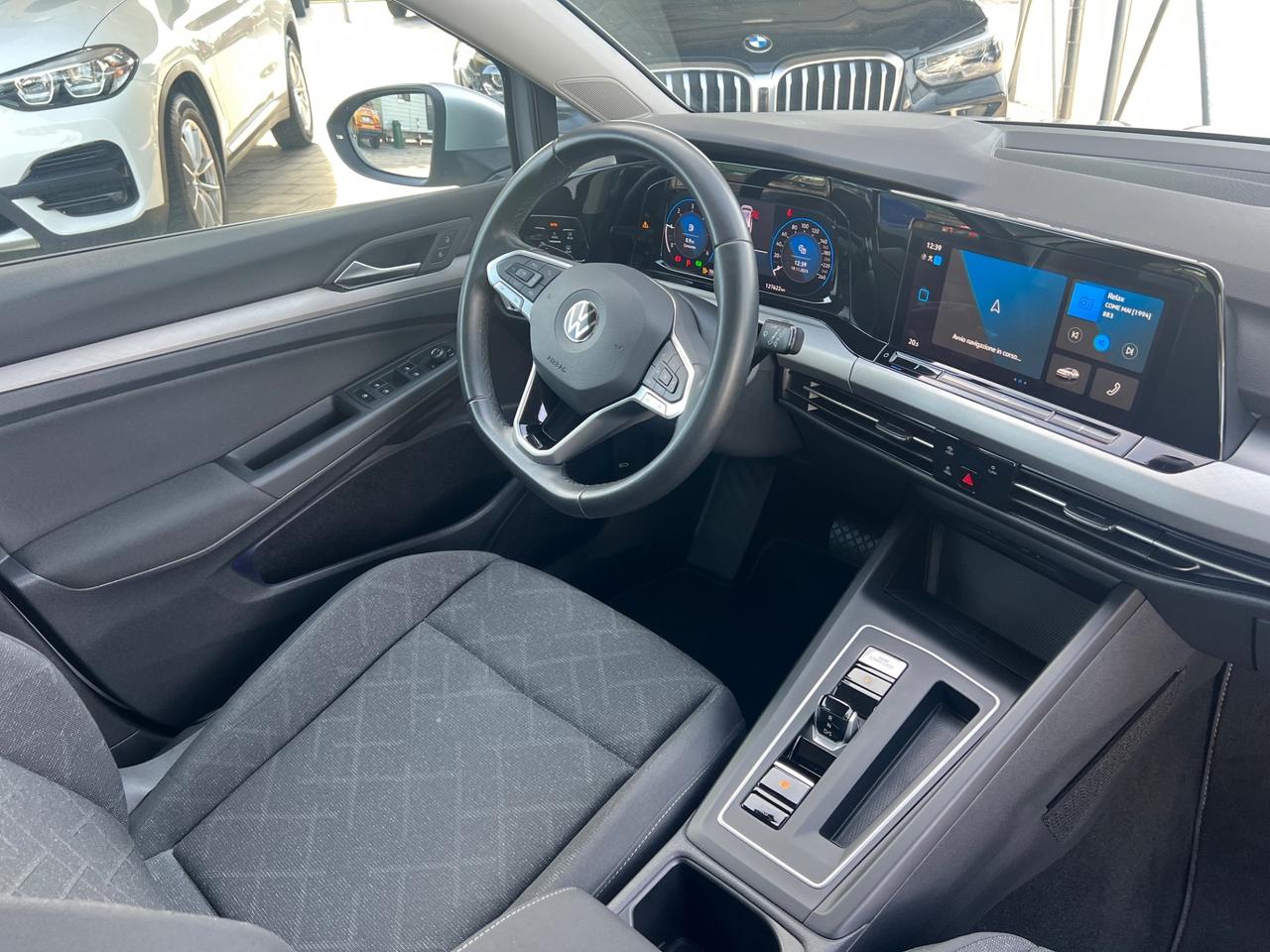 Volkswagen Golf Variant 2.0 TDI SCR Life FINANZIABILE