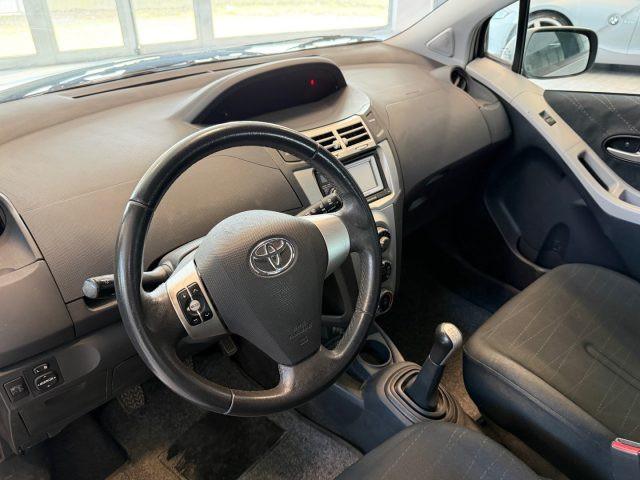 TOYOTA Yaris 1.3 5P. Navigatore