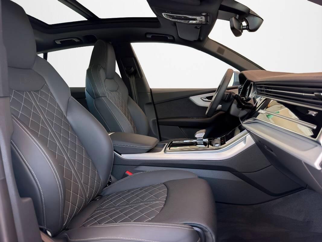 Audi Q8 3.0 tdi 286cv S line quattro 286cv Valcona Ventilati