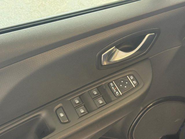 RENAULT Clio dCi 8V 75 CV 5 porte Moschino Intens