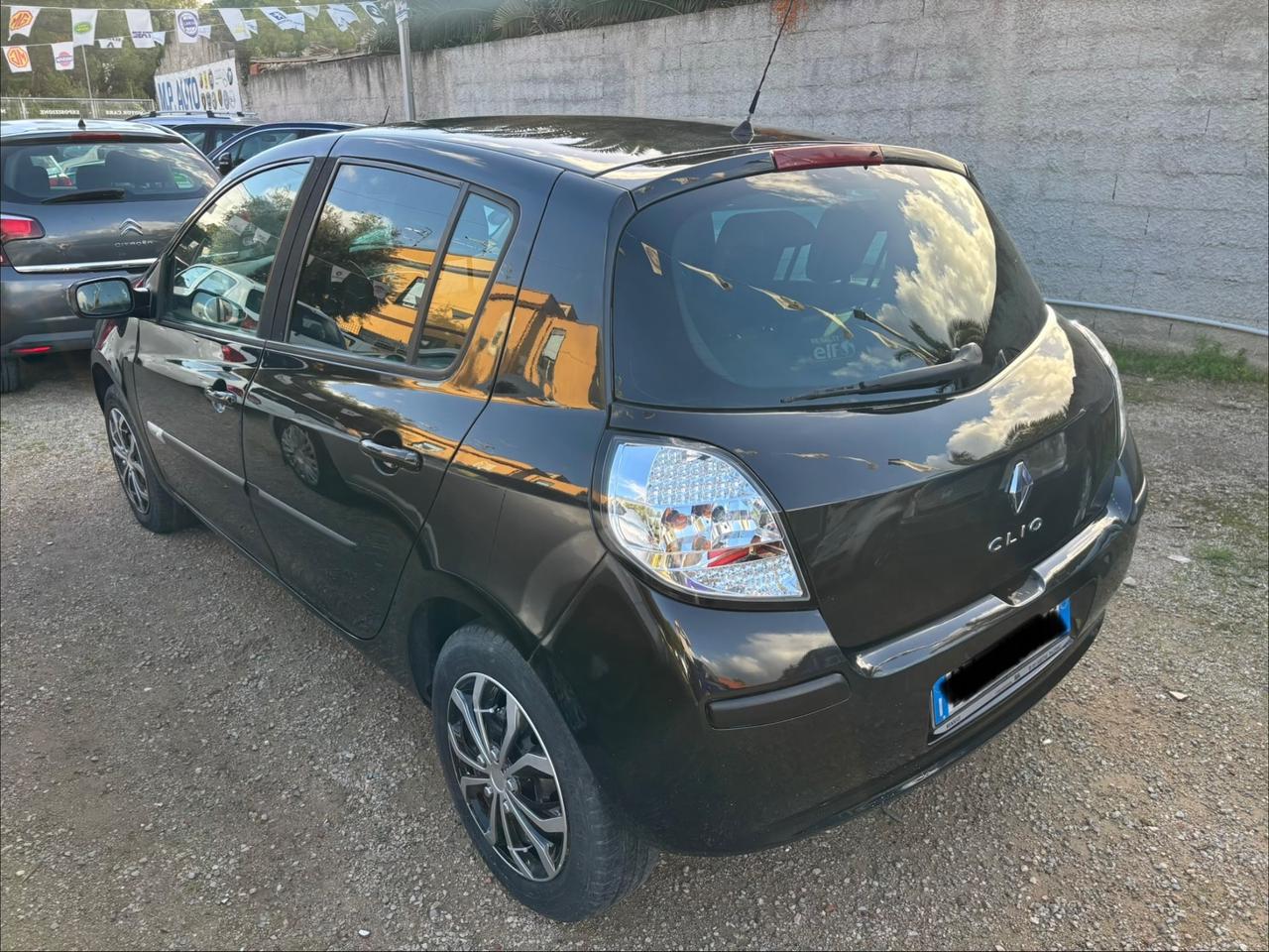 Renault Clio 1.2 16V 5 porte Confort