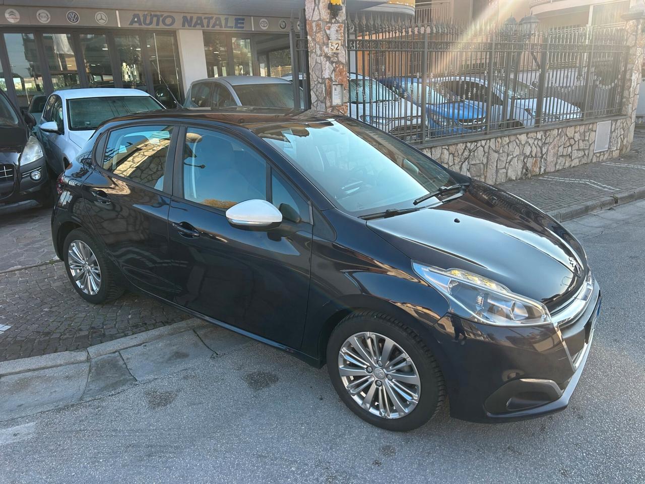 Peugeot 208 PureTech 82 5 porte Allure