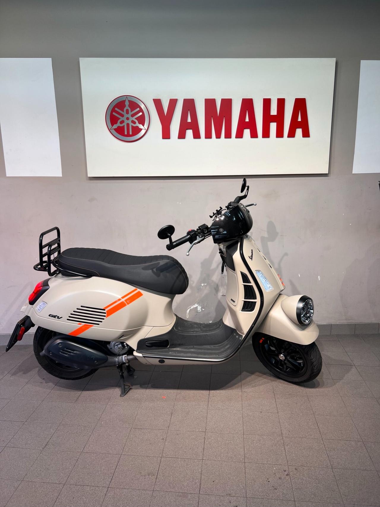 Vespa GTV 300