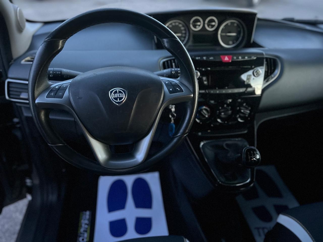 Lancia Ypsilon 1.3 MJT Elefantino Bianco Platinum