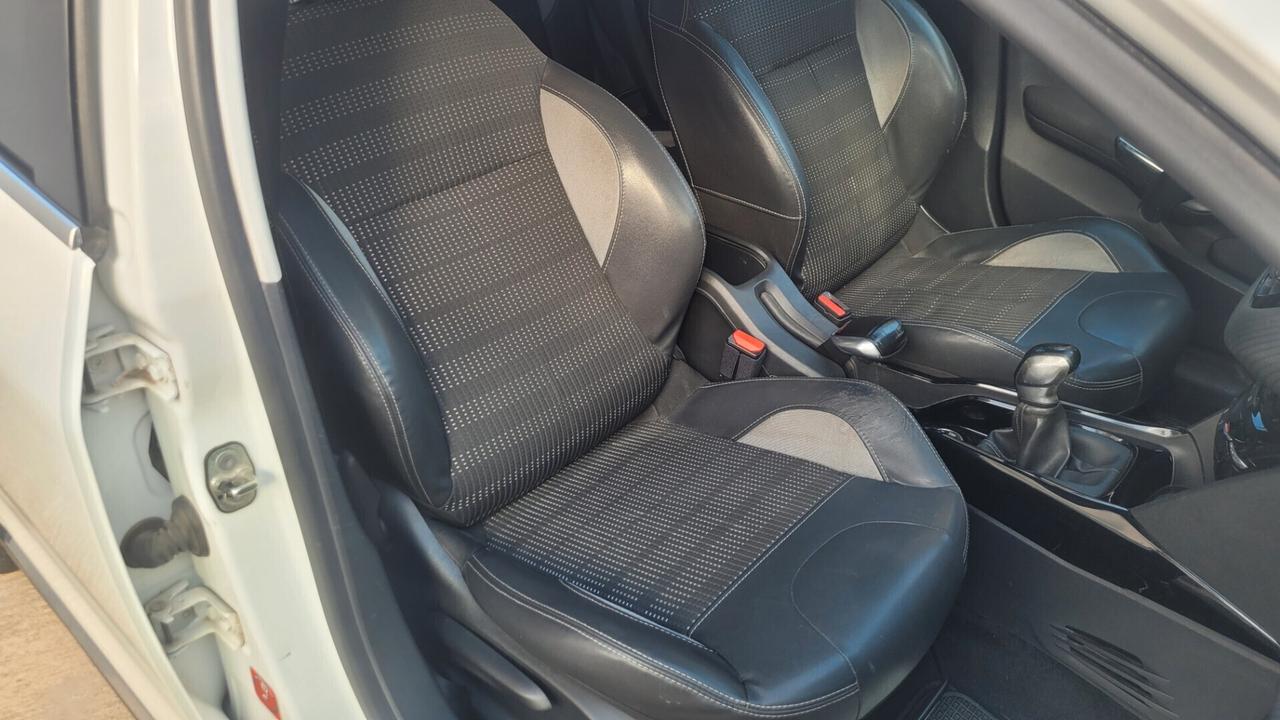 Peugeot 2008 1.6 e-HDi 92 CV Stop&Start Urban Cross