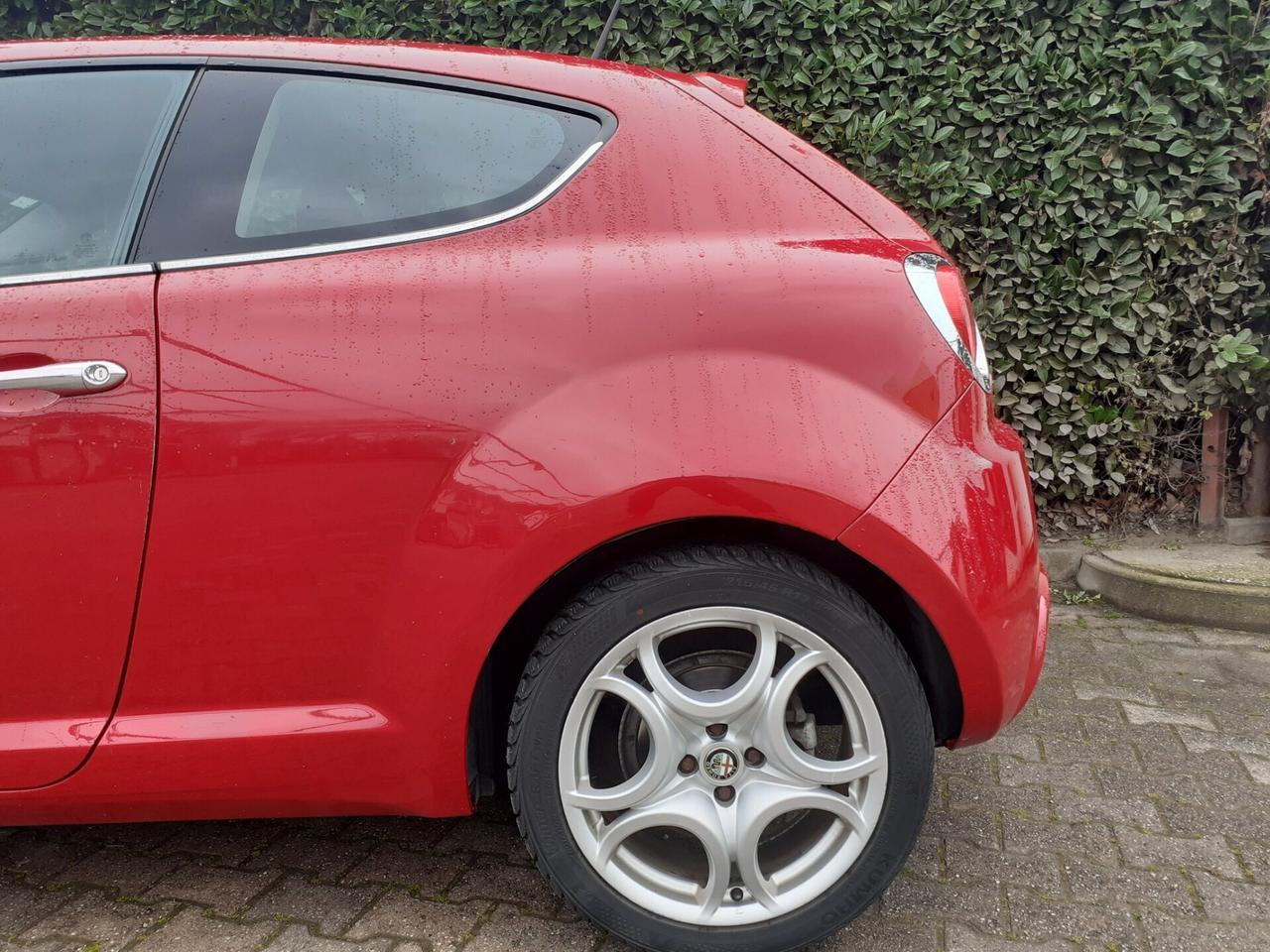 Alfa Romeo MiTo 1.4 105 CV Distinctive Premium Pack