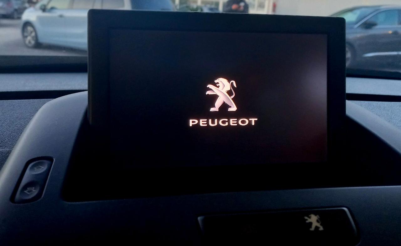 Peugeot 3008 2.0 HDi 150CV Tecno