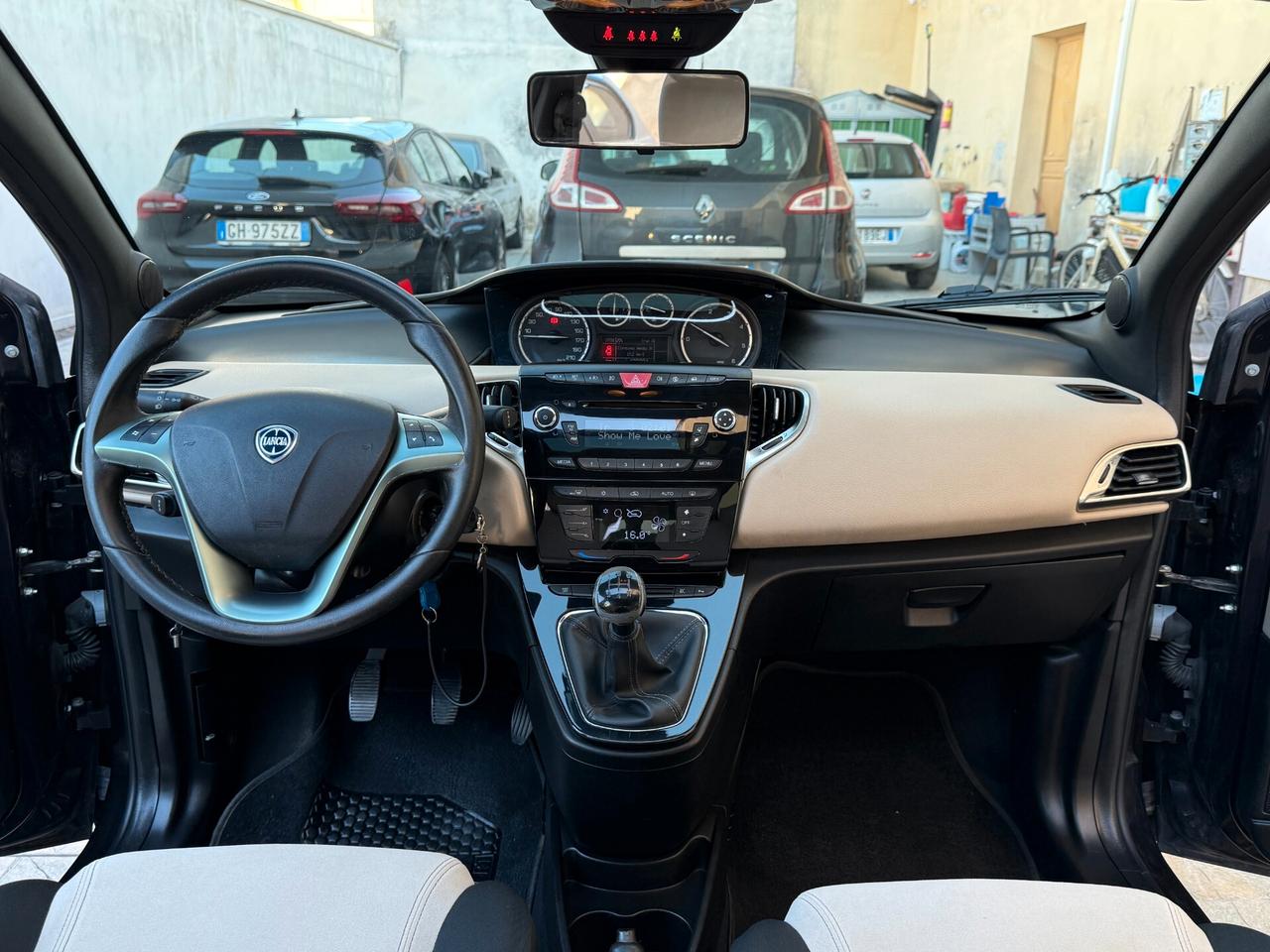 Lancia Ypsilon 1.3 MJT Platinum *TETTO APRIBILE
