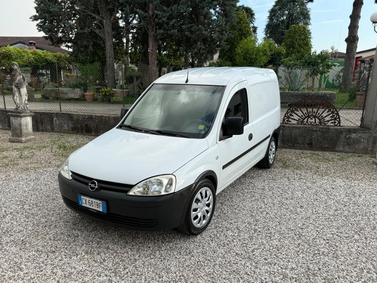 Opel Combo 1.7 CDTI 101CV 3p. Van