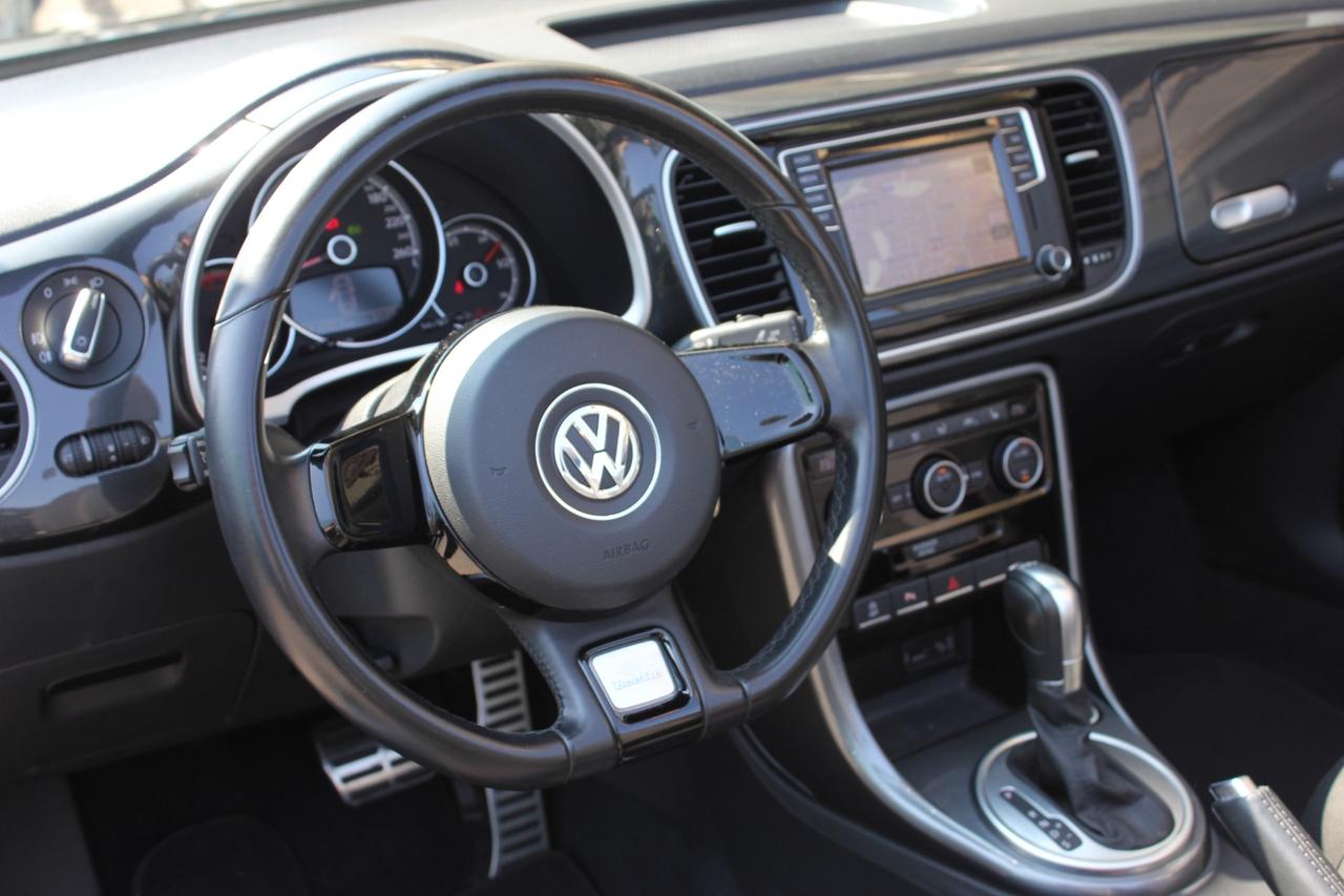 Volkswagen Maggiolino Cabrio 1.4 TSI R-LINE DSG FARI A LED - TAGLIANDI UFFICIALI!