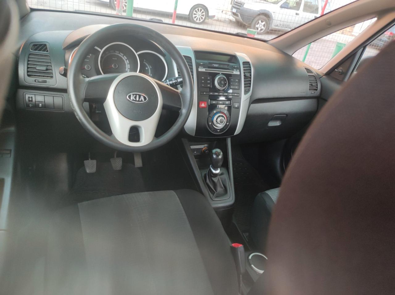 Kia Venga 1.4 CRDi 90CV Cool
