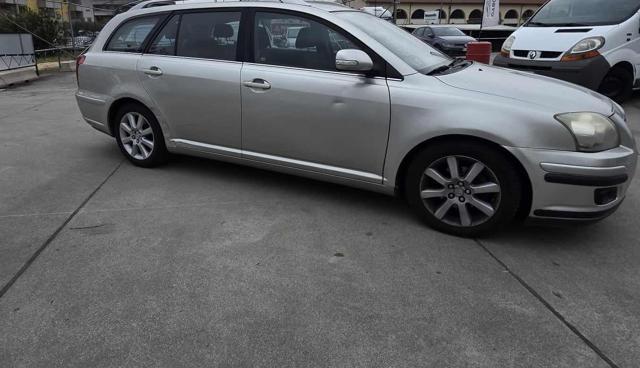 TOYOTA Avensis BENZINA/GPL 1.8 16V SW senza nessun lavoro da fare