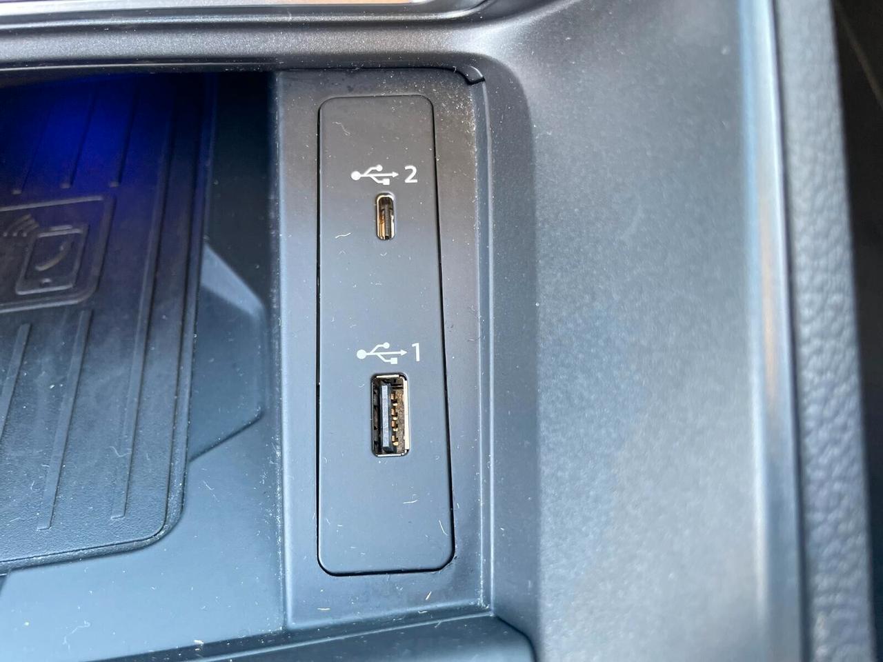 Audi Q3 40 TDI quattro S tronic S-Line interno/esterno