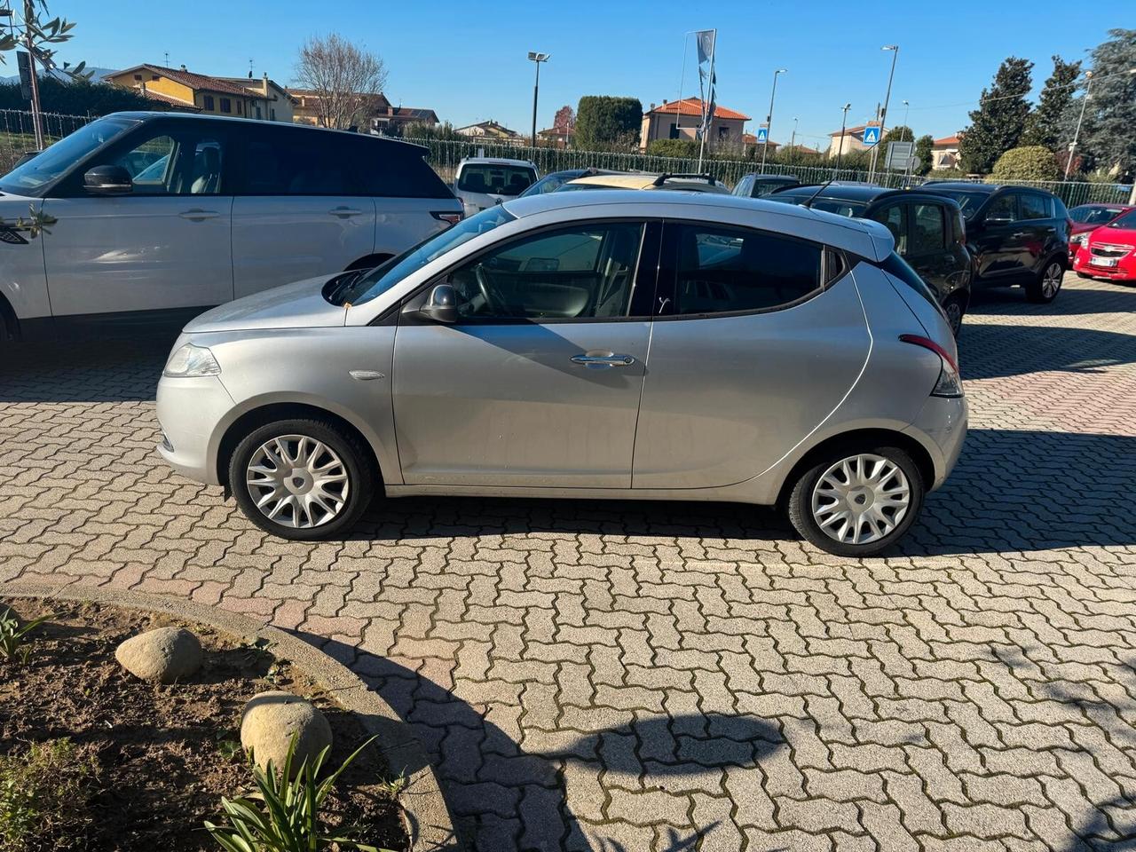 Lancia Ypsilon 1.2 69 CV 5 porte GPL Ecochic Silver