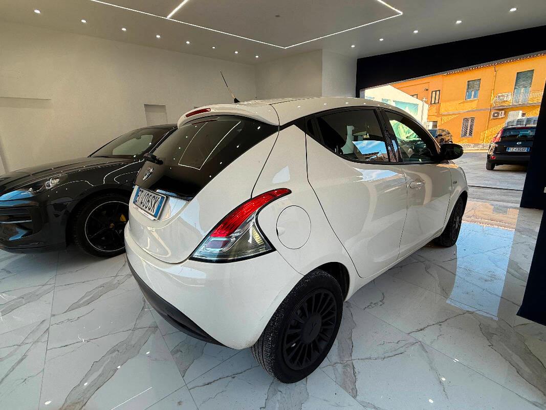 Lancia Ypsilon Lancia Y 1.2 8v Gold FINANZIABILE
