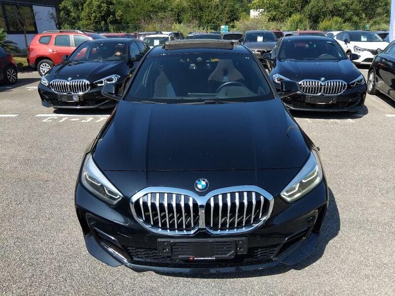 BMW Serie 1 F40 118d Msport