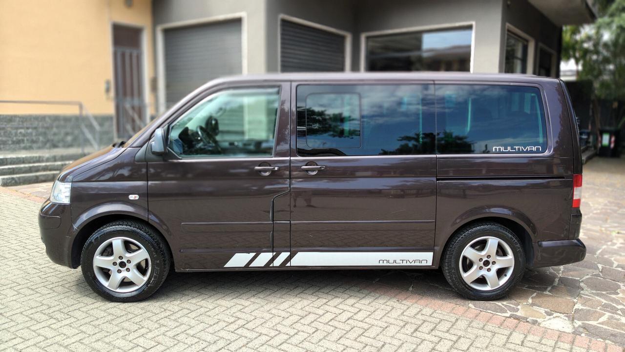 Volkswagen Multivan 2.5 TDI/130CV 4motion Gancio