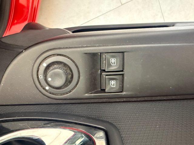 RENAULT Clio 1.2 75CV 5 porte Wave