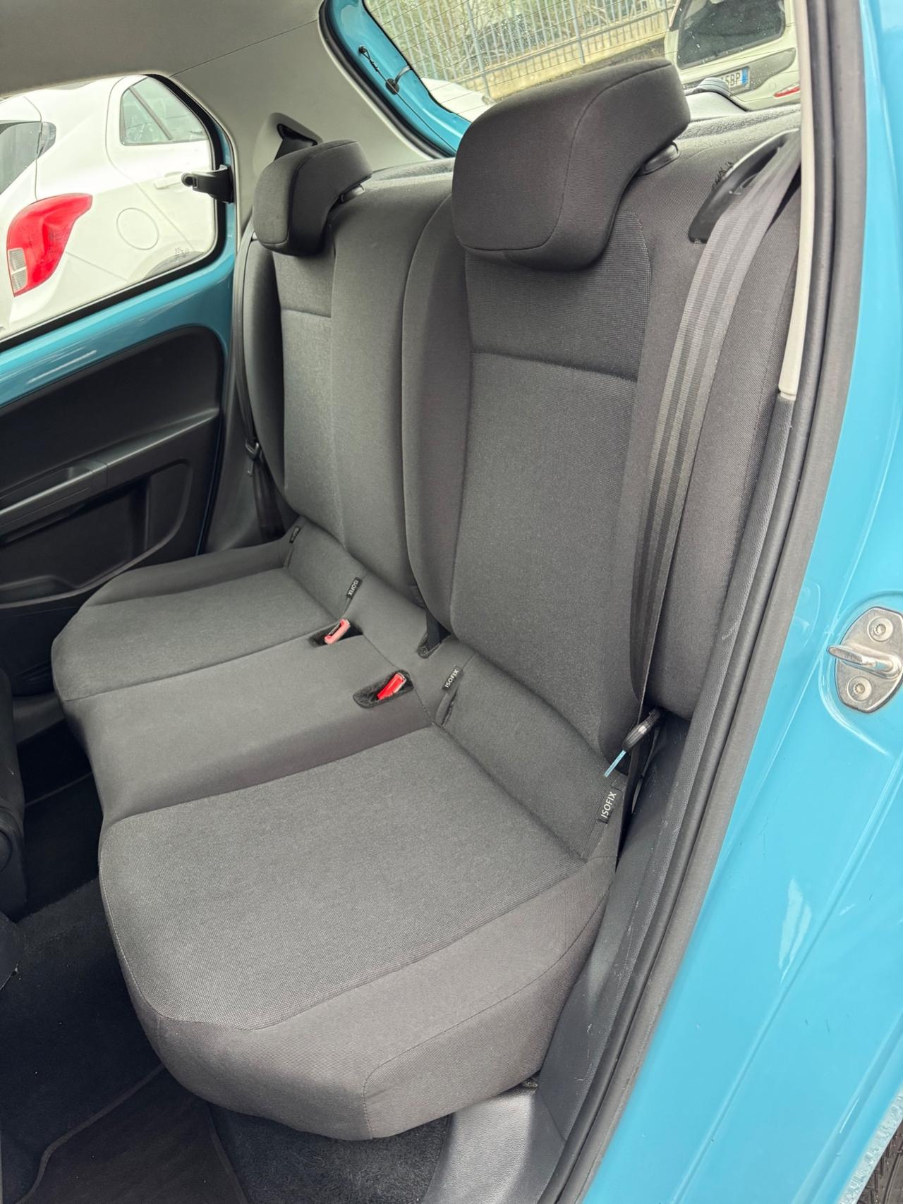 Volkswagen up! 1.0 ASG 2017 automatica