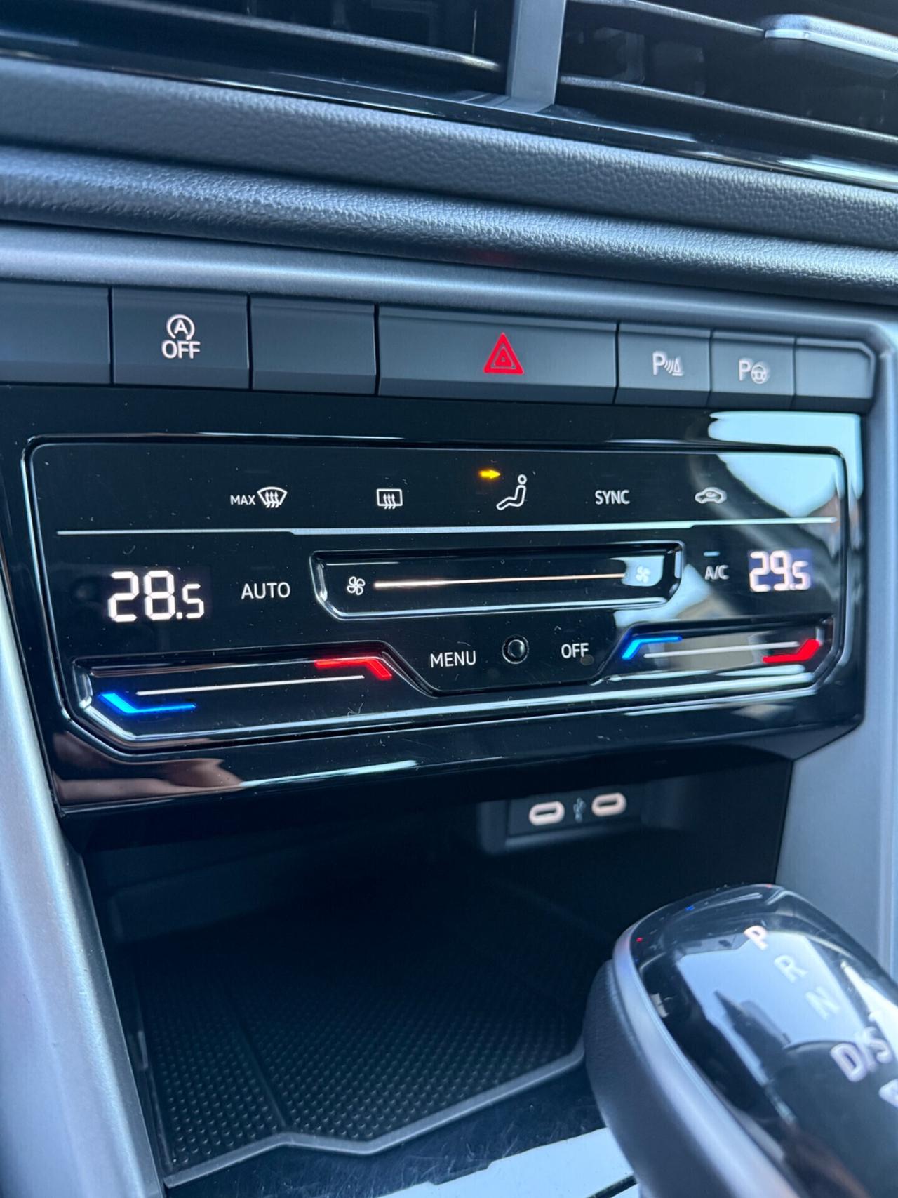 Volkswagen T-Roc 2.0 TDI SCR 150 CV DSG R-Line 2023