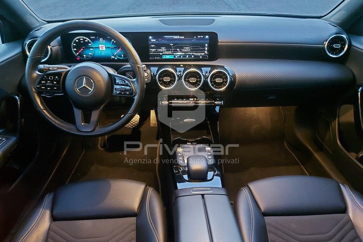MERCEDES A 180 d Automatic Business