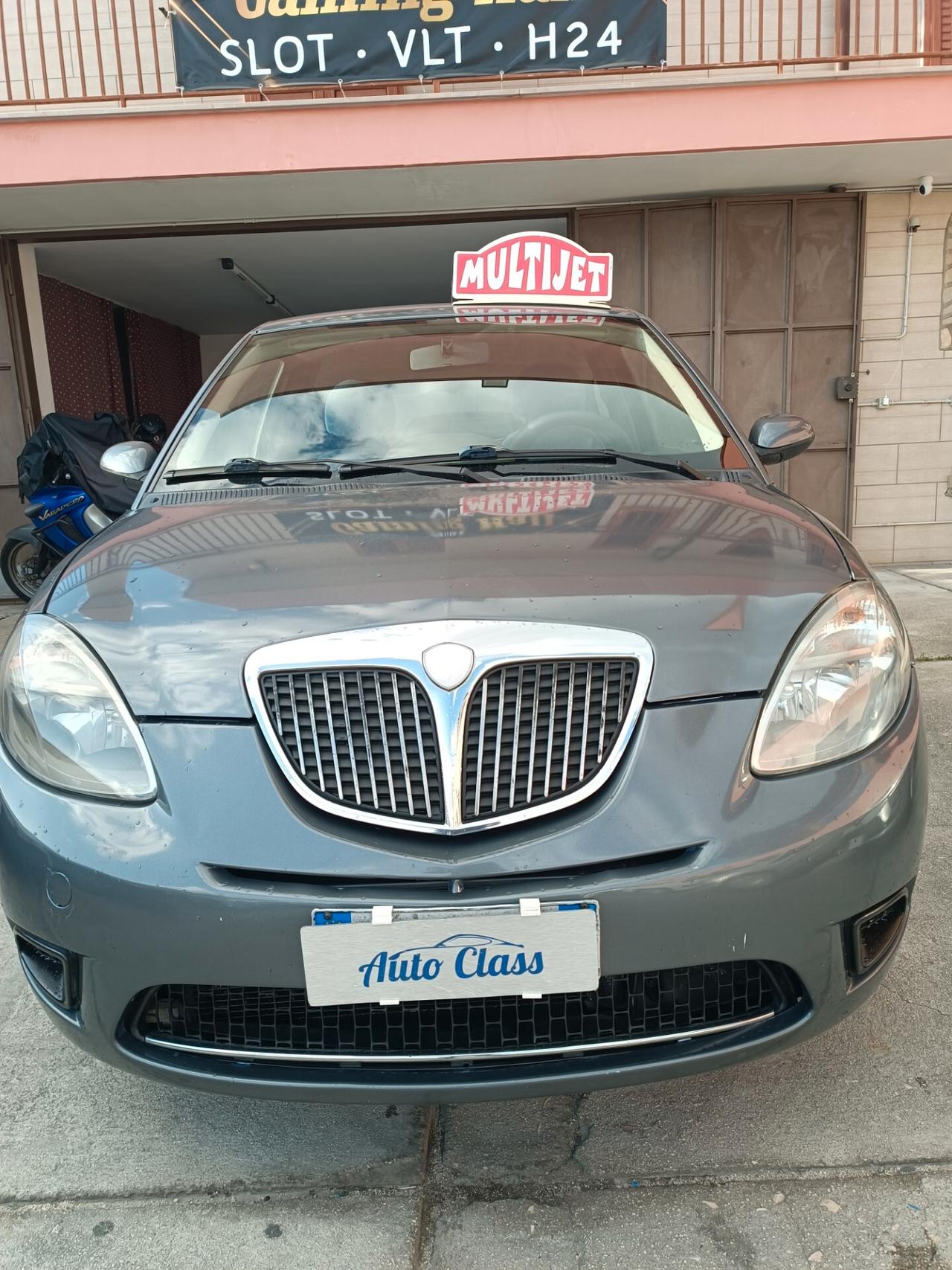 Lancia Ypsilon 1.3 Multijet 16V Argento