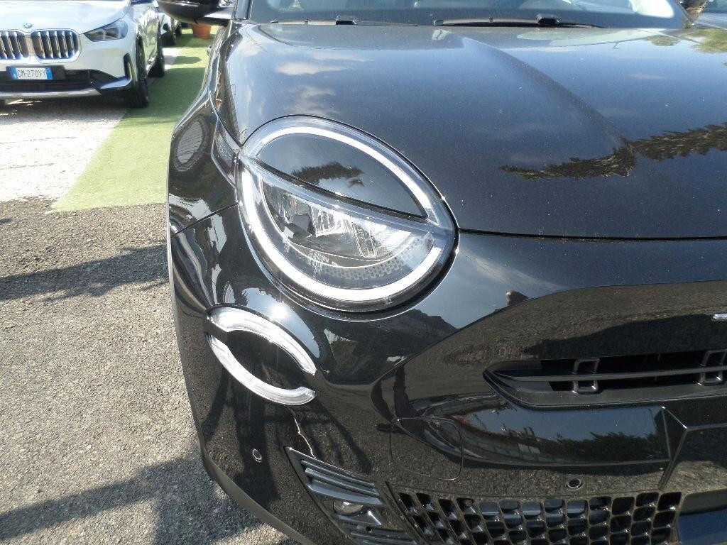 Fiat 600 Hybrid 110 CV DCT MHEV La Prima