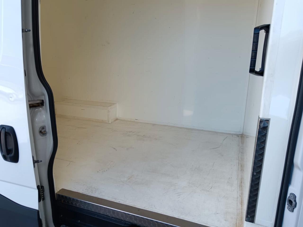 Iveco DAILY 35S14V Furg. PMTM Frigo