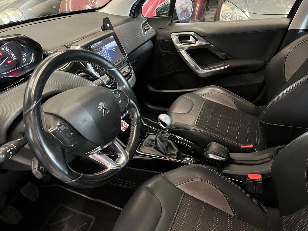 Peugeot 2008 BlueHDi 100 Black Matt GT- unico proprietario