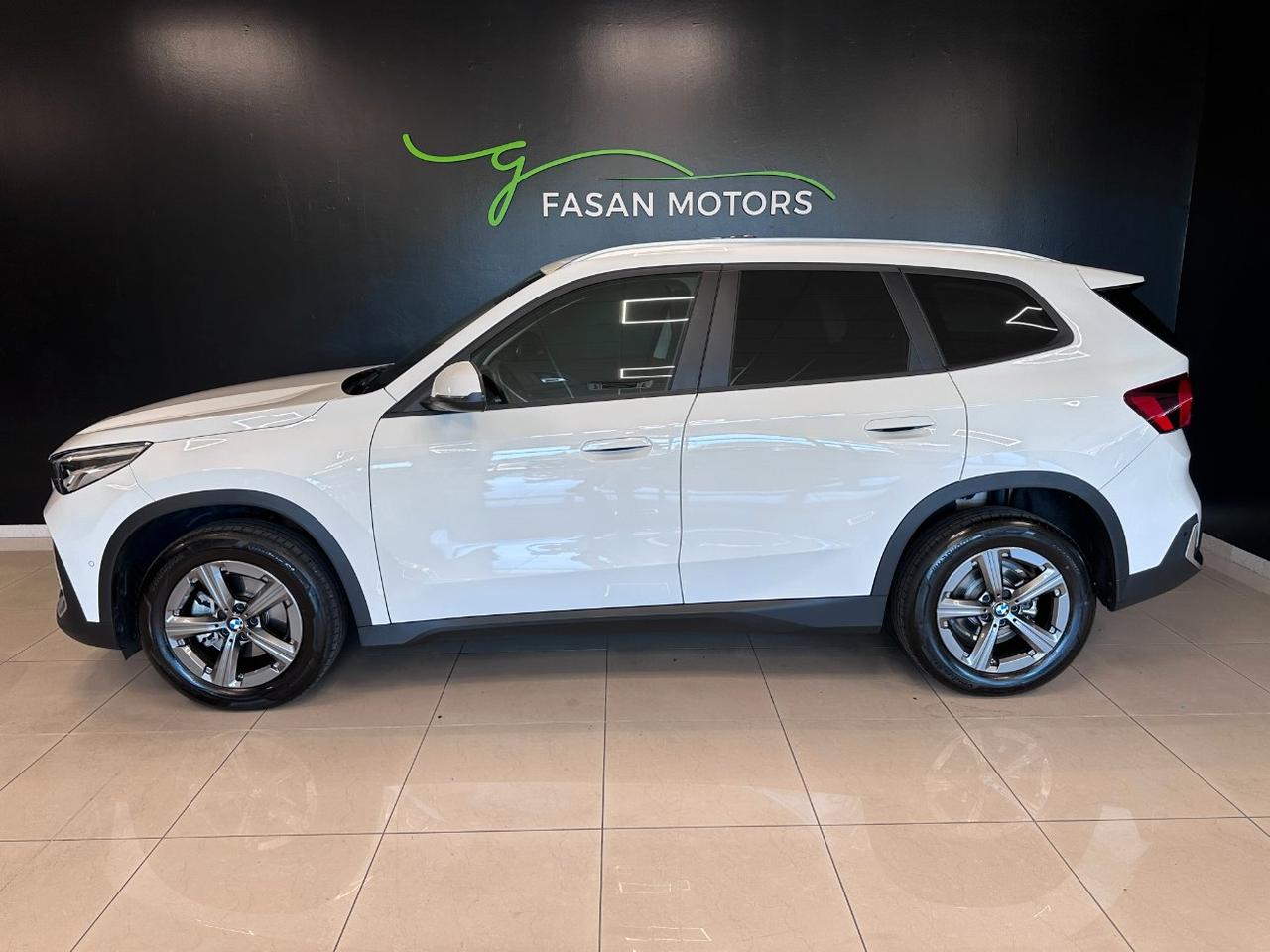 BMW X1 sdrive18i X-Line auto BOLLO PAGATO FINO A GENNAIO 2027
