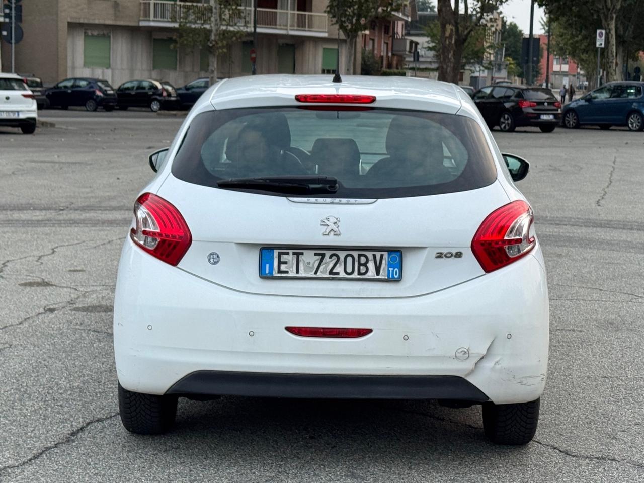 Peugeot 208 1.2 VTi 82 CV 5 porte Allure