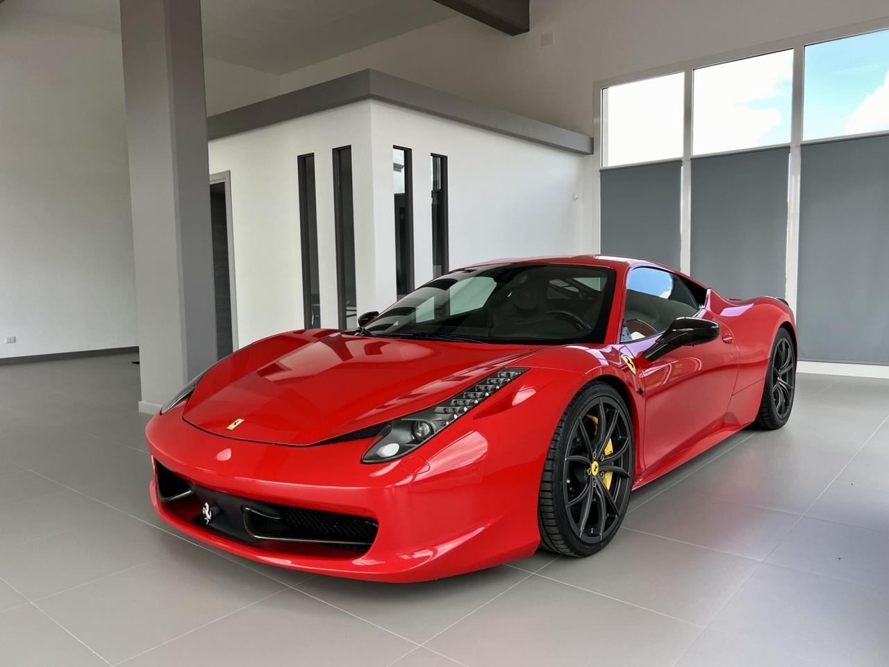 FERRARI 458 ITALIA - 2010