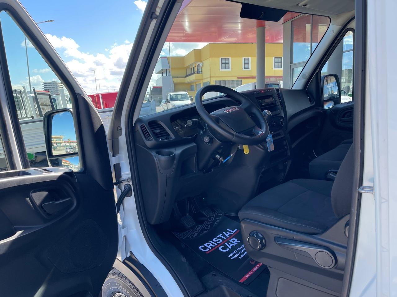 Iveco 35s13 L3 h2 2016