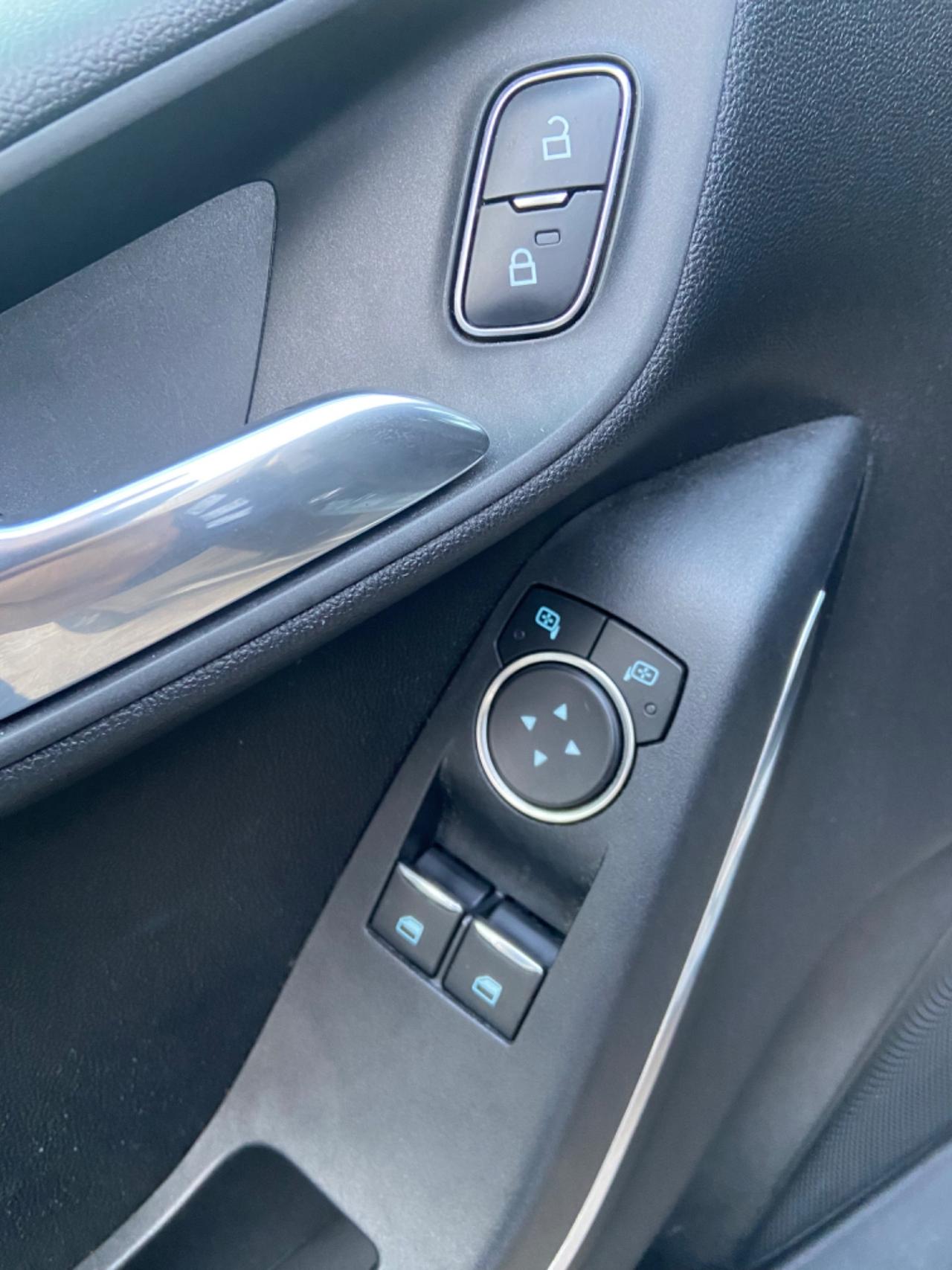 Ford Fiesta 1.5 TDCi 120 CV 5 porte ST-Line