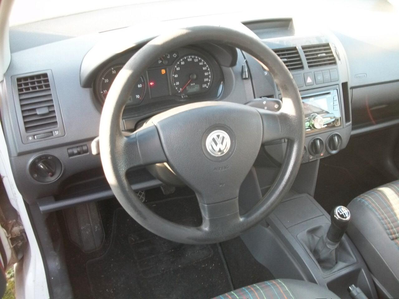 Volkswagen Polo 1.2/60CV 5p. United CC 1200 EURO 04 BENZINA KM 199500 SI NUOVI PATENTATI GARANZIA UN ANNO