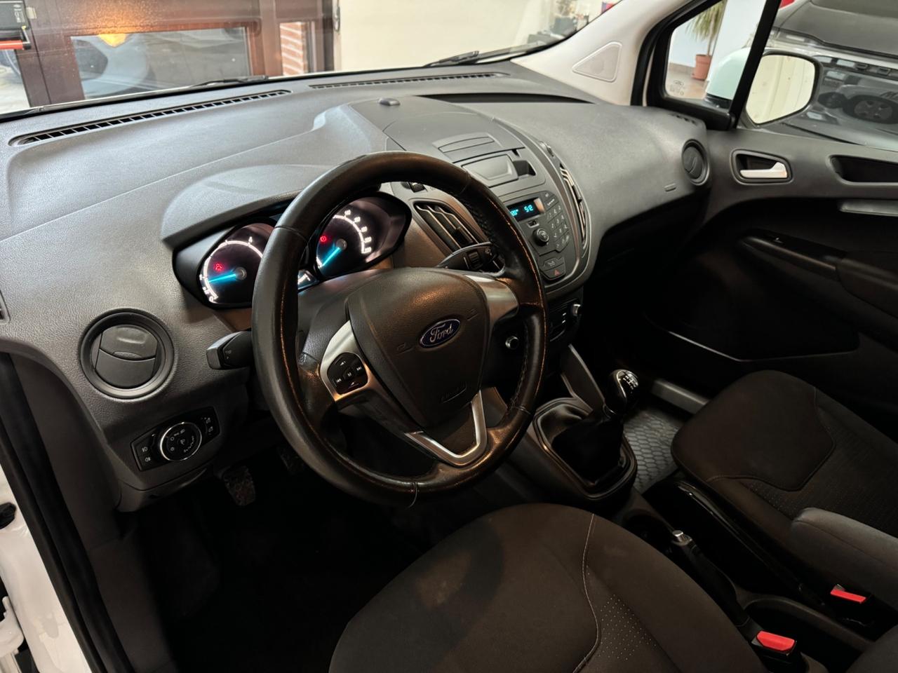 Ford Transit Courier 1.5 TDCi 95CV Van Trend