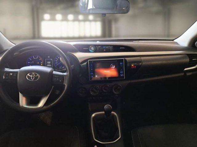 TOYOTA Hilux 2.4 D-4D 4WD 4 porte Double Cab Lounge