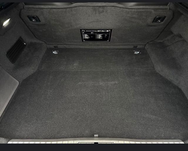 FERRARI Purosangue Purosangue-Panorama -Tagl.7 Anni Inclusi -Full