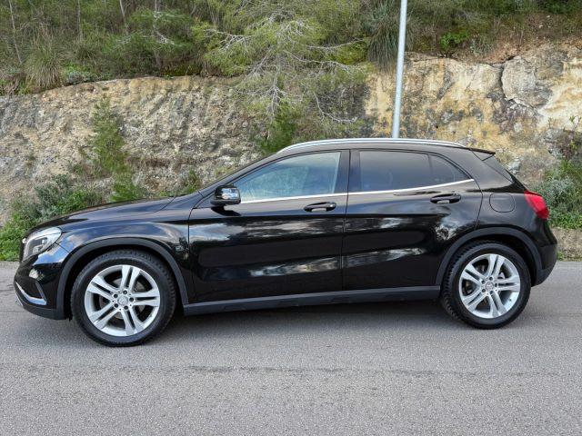 MERCEDES-BENZ GLA 200 d Automatic Premium