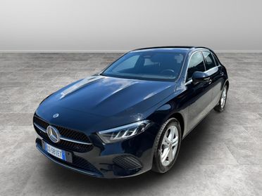 Mercedes-Benz Classe A - W177 2023 - A 250 e phev Progressive Advanced auto