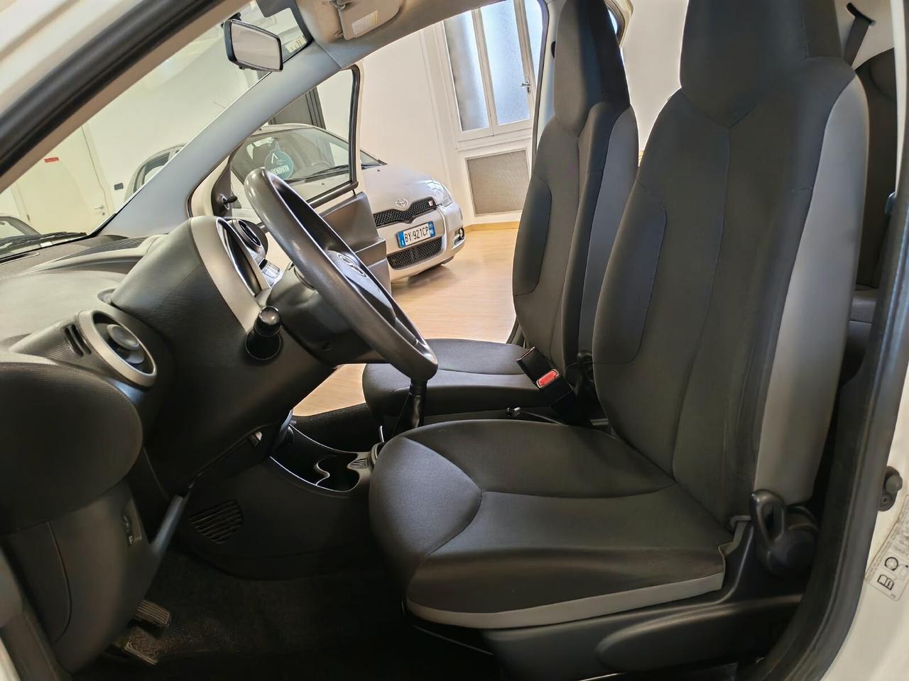 Toyota Aygo - FRIZIONE + TAGLIANDO NUOVI !!!