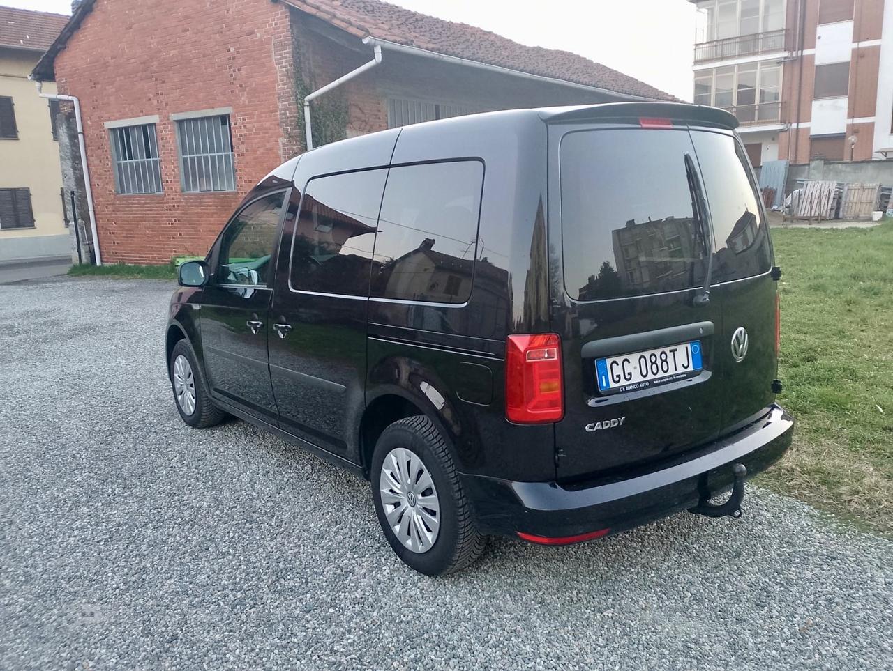 Volkswagen Caddy 2.0 TDI Business Gancio Traino