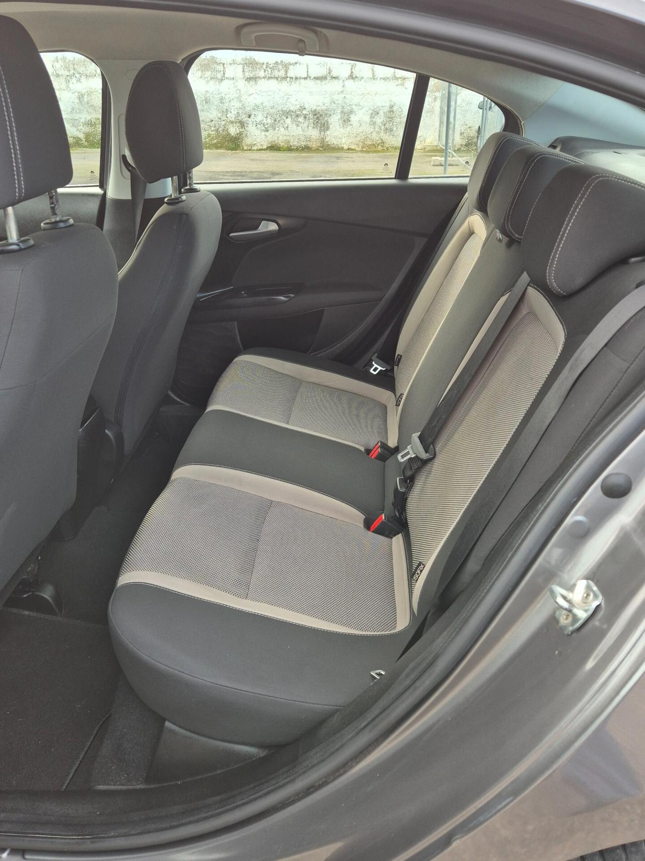 Fiat Tipo Lounge 1.4 gpl