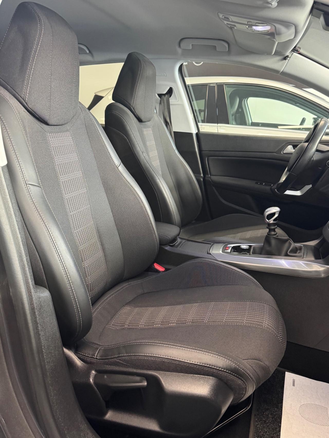 Peugeot 308 1.5 BlueHDi 130 S&S Allure