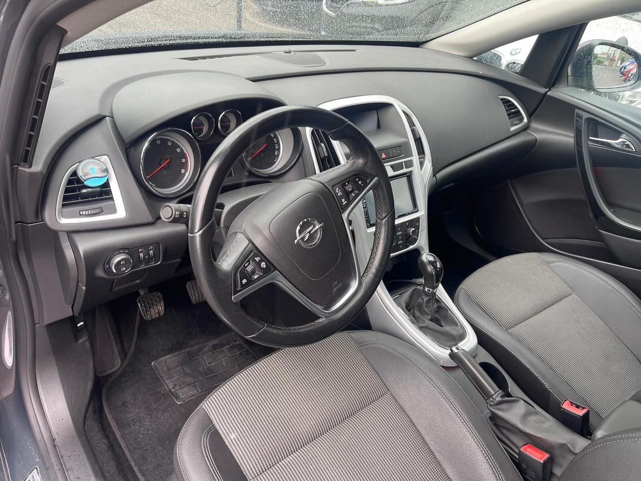 Opel Astra 1.4 Turbo 140CV 5 porte Cosmo